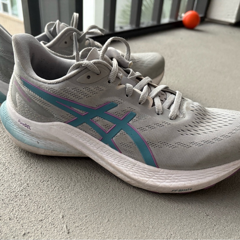 ASICS Women's GT-2000 12 Running Shoes